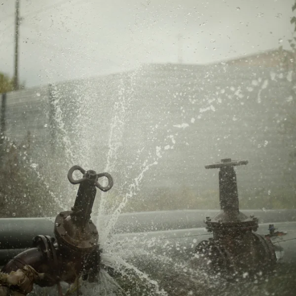 An image representing a burst pipe being repaired in Mesa, AZ.